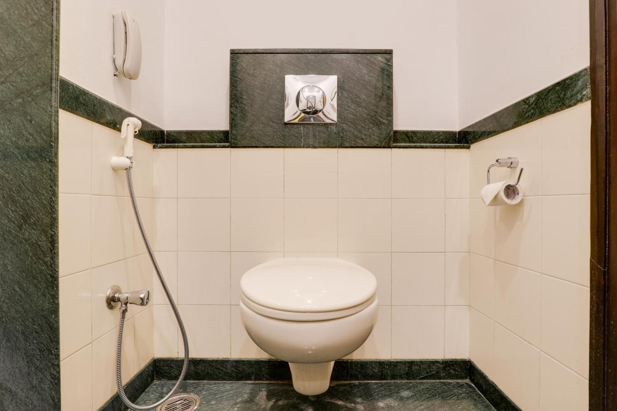 Lemon Tree Hotel Chandigarh Bagian luar foto